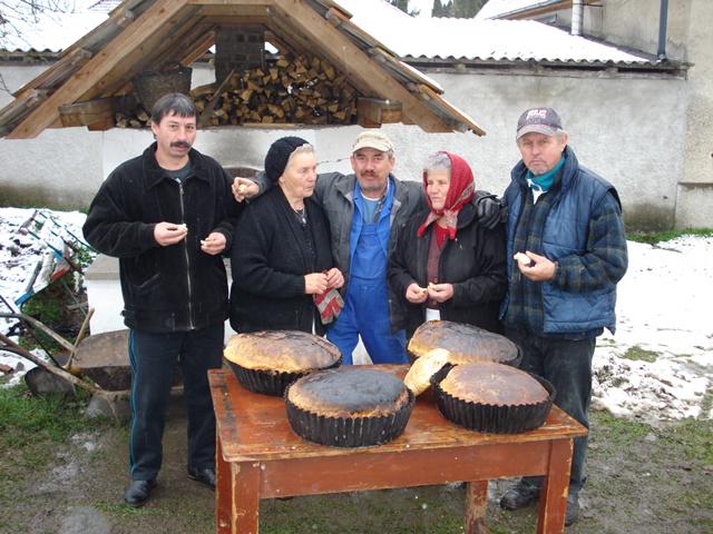 kalács sütés,fafaragás